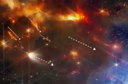 第一次见！1300光年外 一群恒星朝着同一方向大量喷射